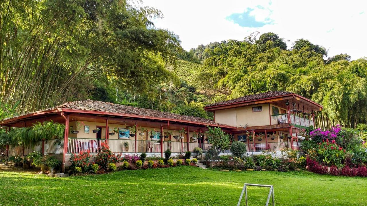 Finca Turistica Los Rosales Pereira Exteriér fotografie